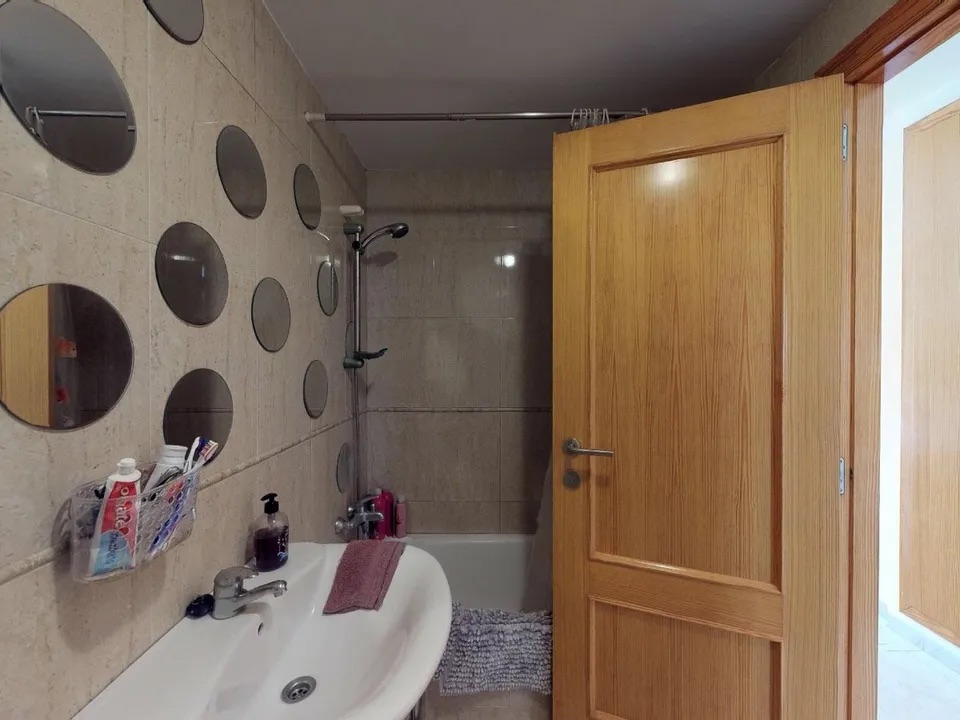 Apartamento de 3 dormitorios cerca de la playa Arenal